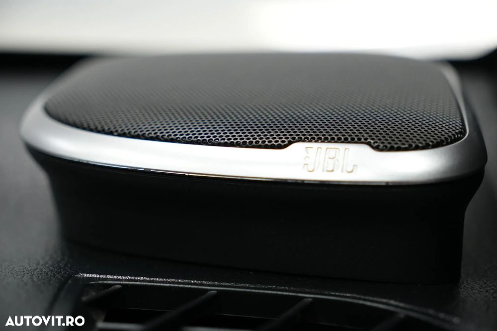 Toyota Hilux 2.8D 204CP 4x4 Double Cab AT GR Sport - 13