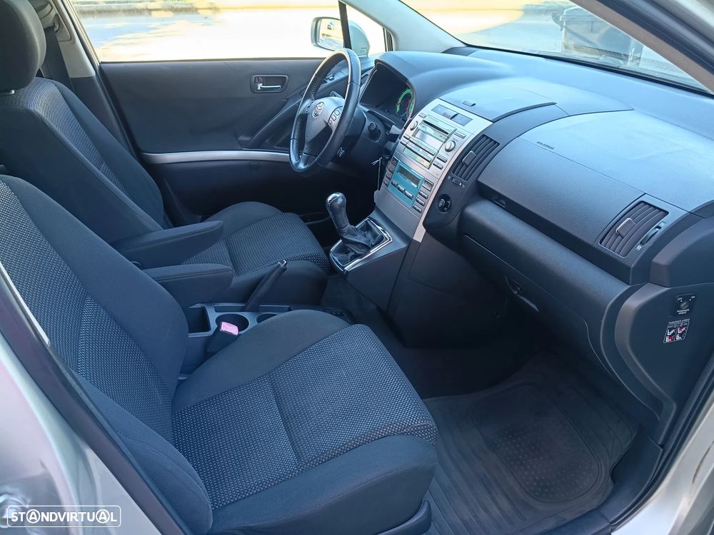 Toyota Corolla Verso 2.2 D-4D Sol - 5
