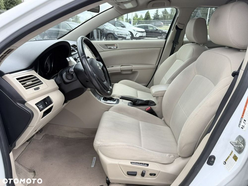 Suzuki Kizashi 2.4 4x4 CVT Sport - 11