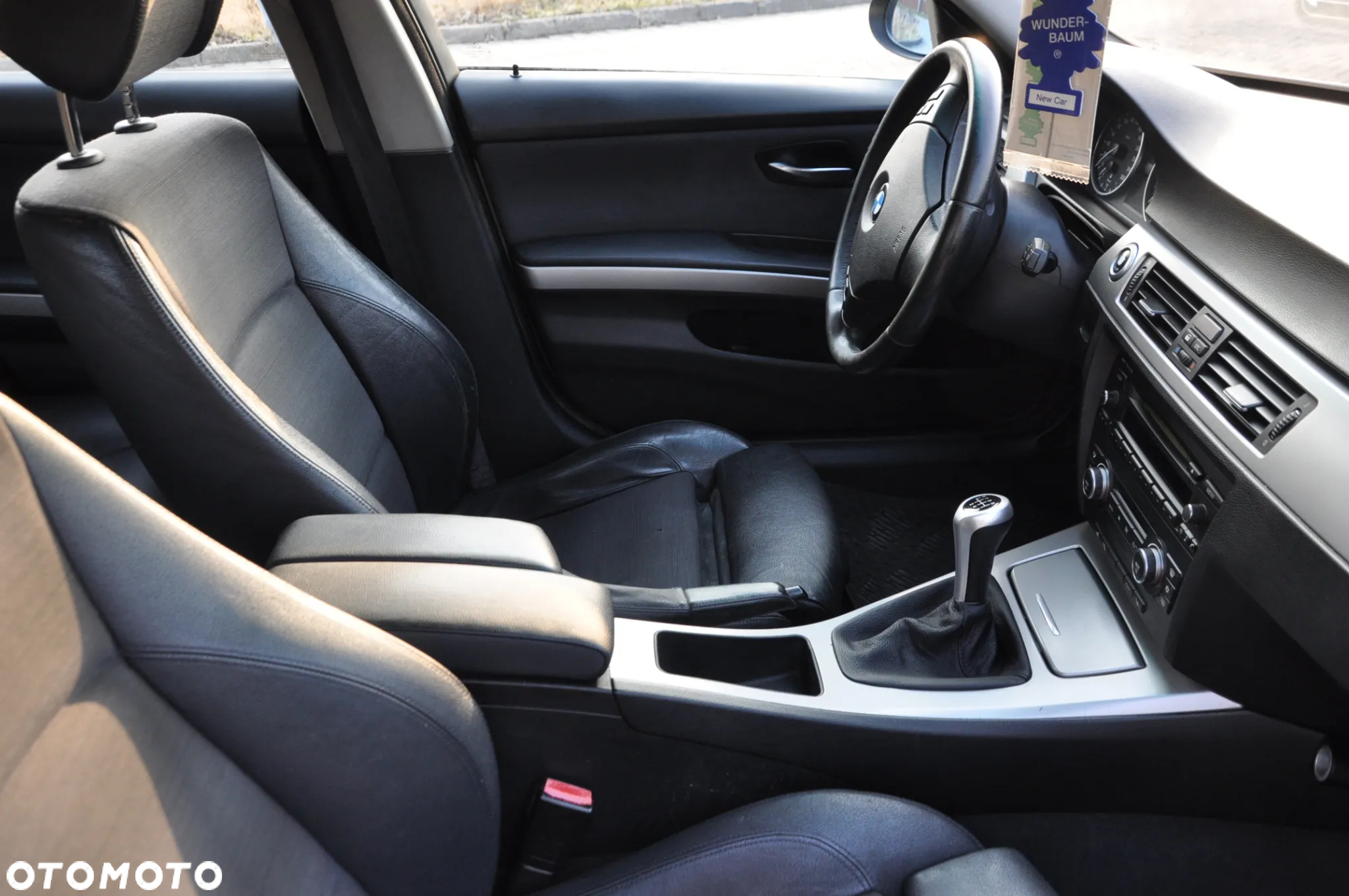 BMW Seria 3 318d - 11