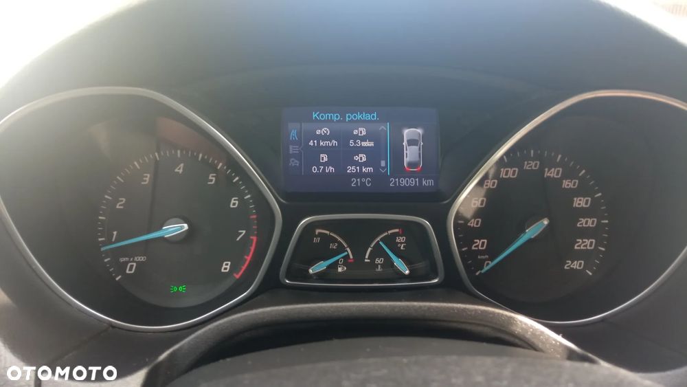 Ford Focus 1.0 EcoBoost Titanium - 12