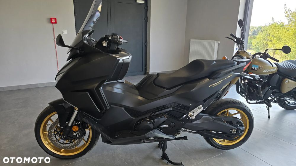 Honda NSS - 2