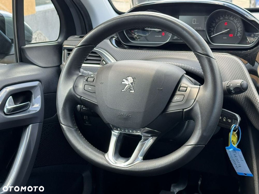 Peugeot 2008 PureTech 82 Style - 24