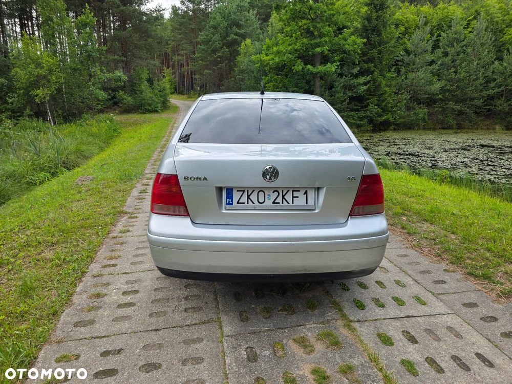 Volkswagen Bora 1.6 Comfortline - 5