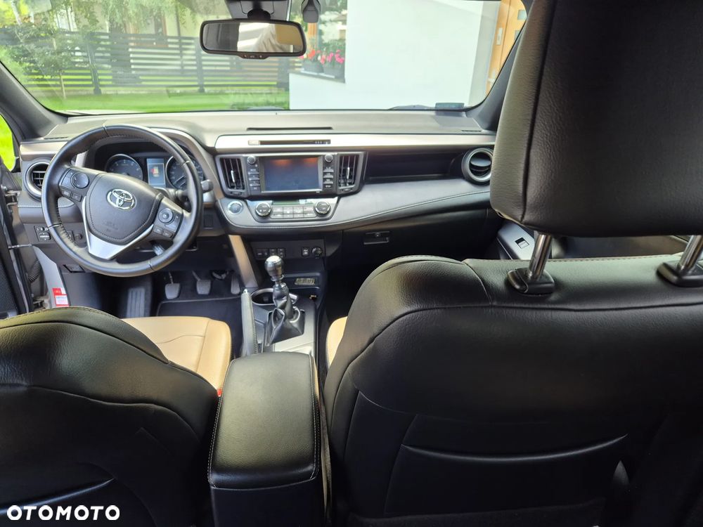 Toyota RAV4 2.0 Prestige 4x4 - 12