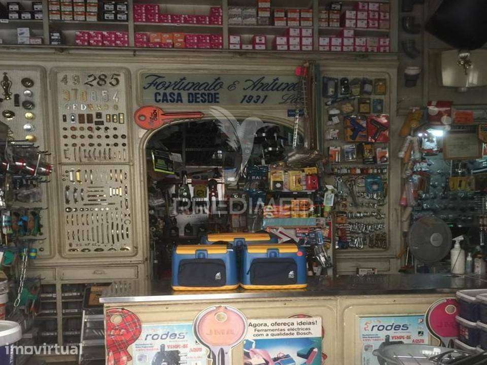 OPORTUNIDADE casa ferragens zona comercial centro Alcântara - Grande imagem: 4/11