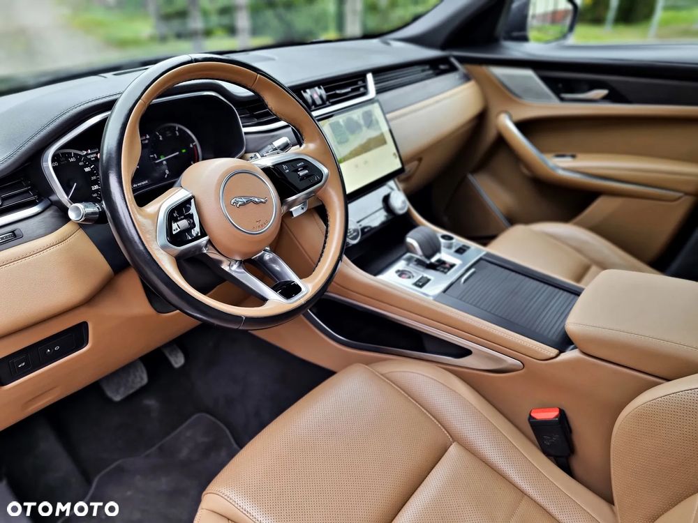 Jaguar F-Pace 2.0 D200 mHEV AWD R-Dynamic HSE - 30