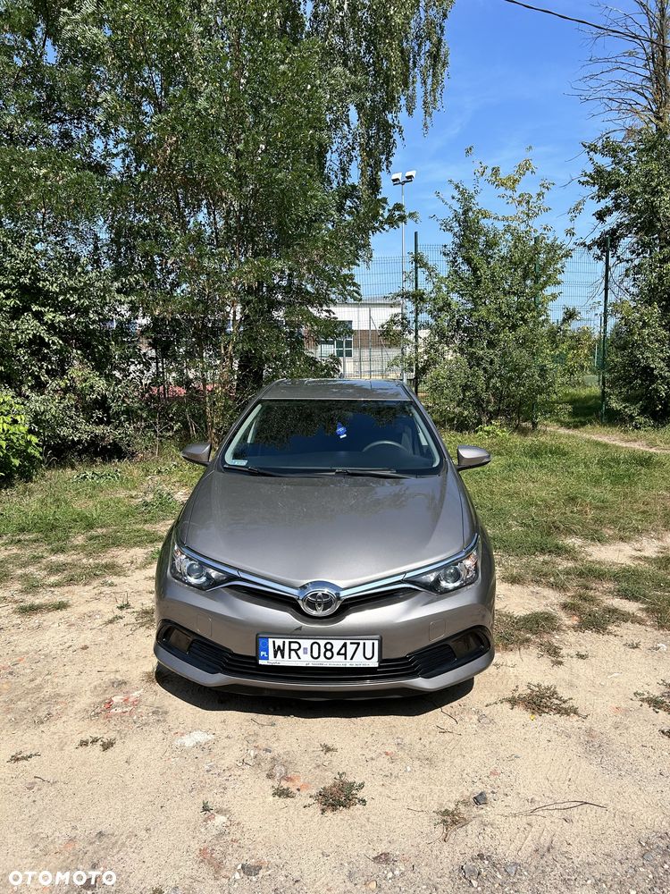 Toyota Auris - 4