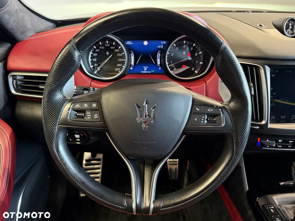 Maserati Levante Granlusso - 13
