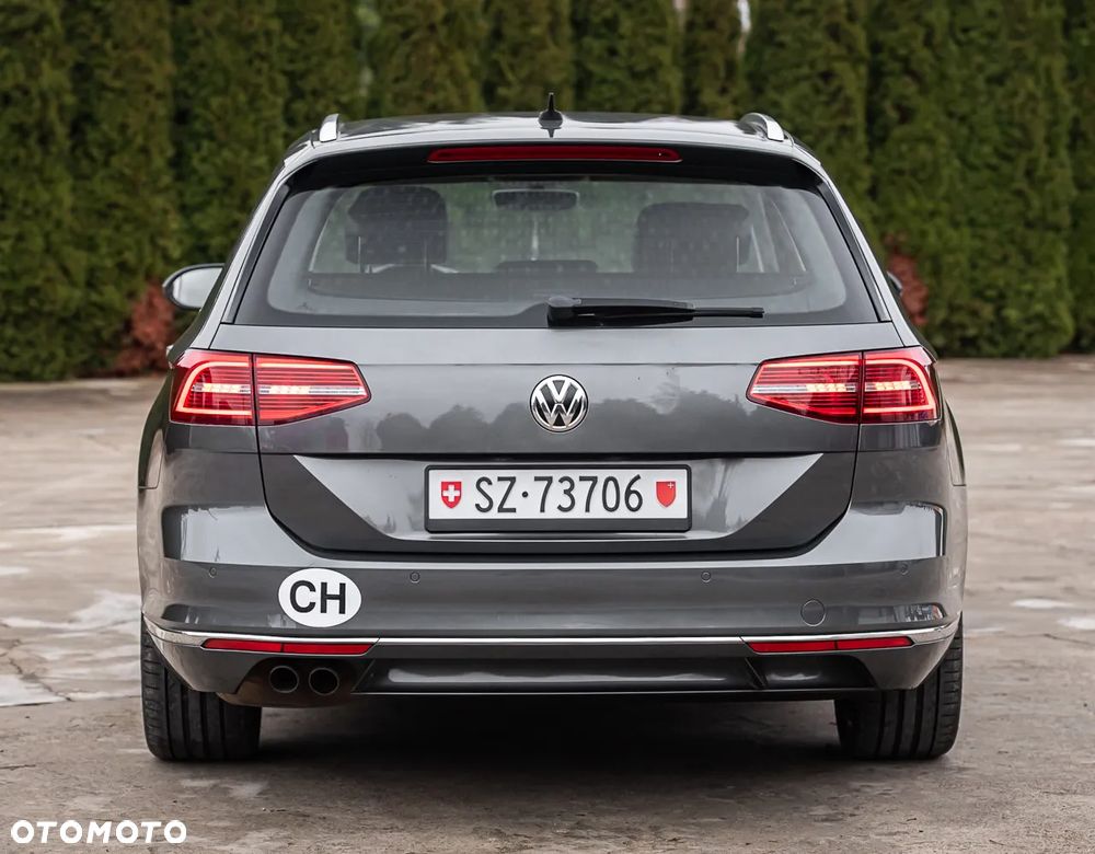 Volkswagen Passat 2.0 TDI SCR 4Motion DSG Highline - 11