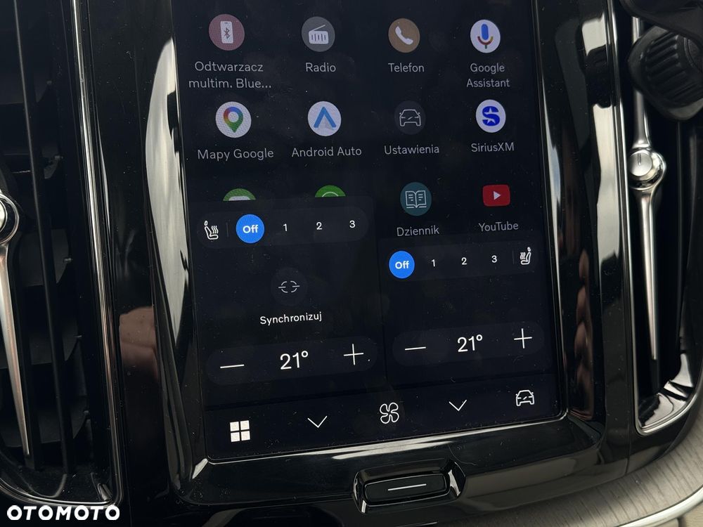 Volvo XC 60 B5 D AWD Plus Dark - 31