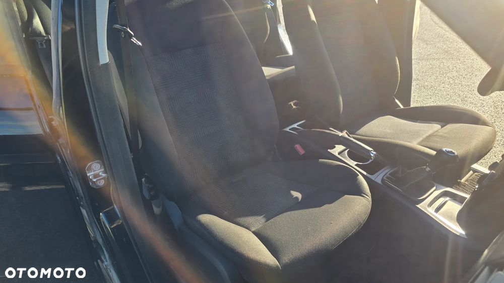 Mercedes-Benz Klasa A 160 BlueEFFICIENCY Elegance - 24