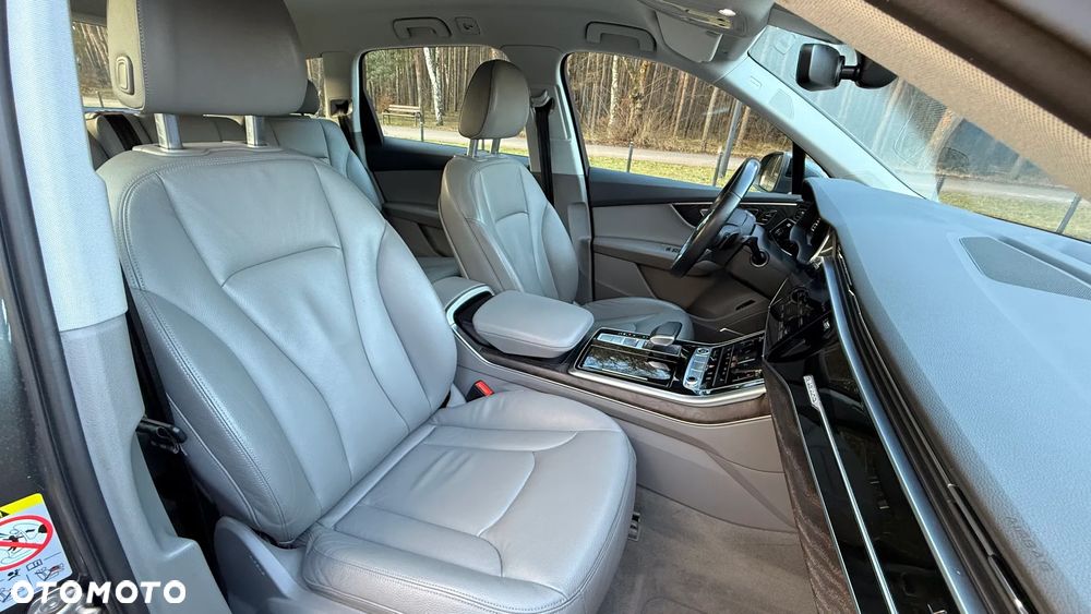 Audi Q7 - 22