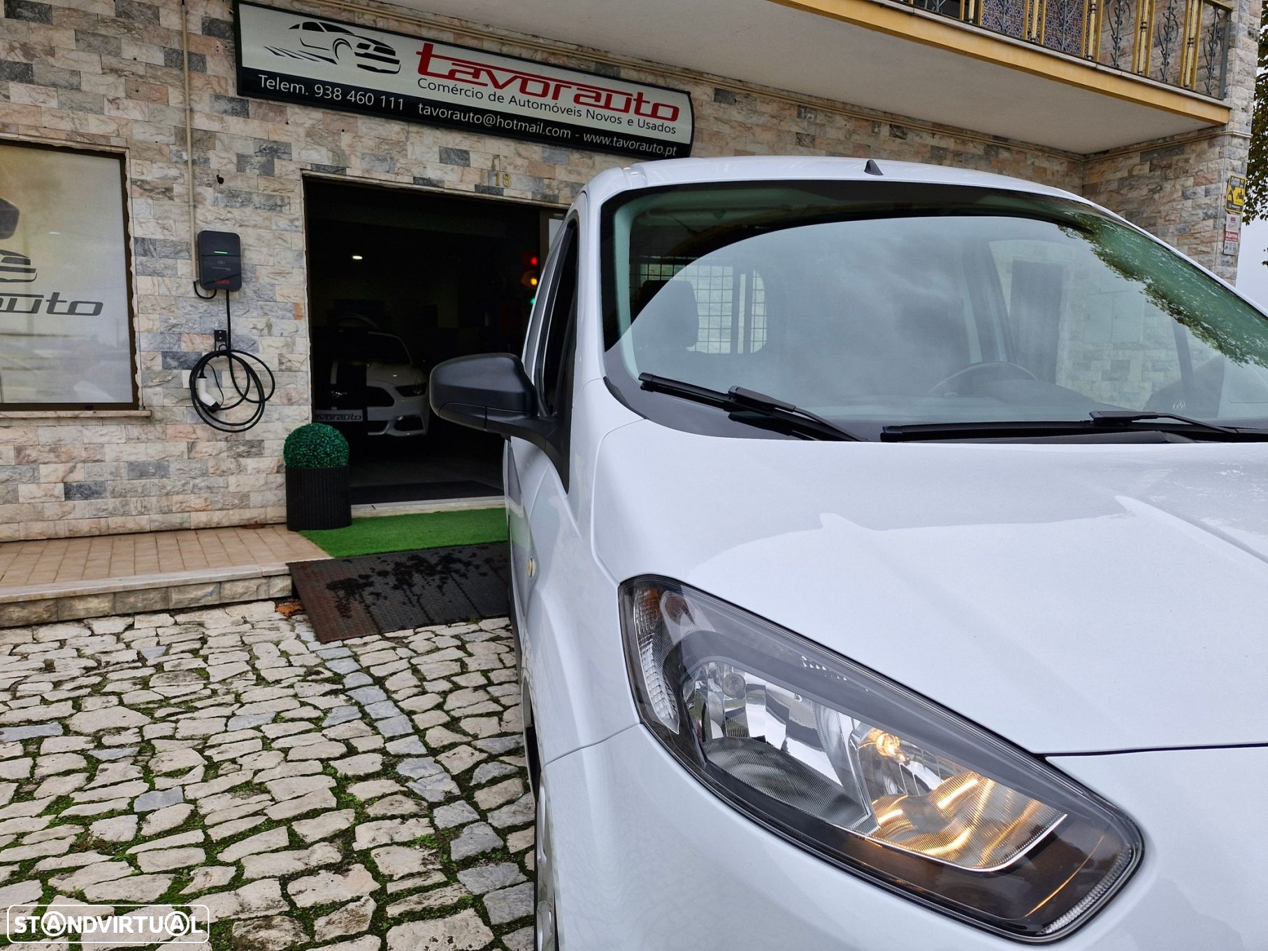 Ford Transit Courier 1.5 TDCi Ambiente - 26
