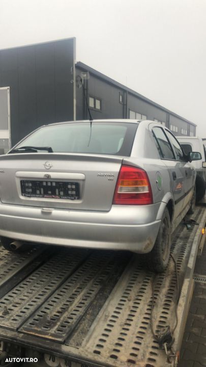 Dezmembram Opel Astra G 1.6 benzina 8 valve an fabr 2001 - 3