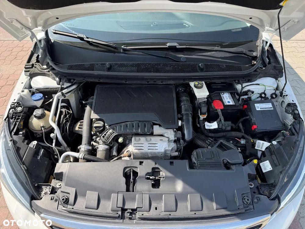Peugeot 308 1.2 PureTech Allure S&S - 13