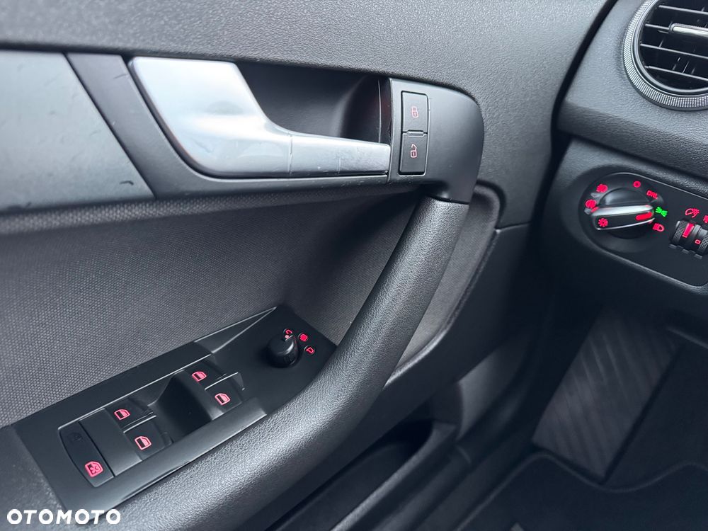 Audi A3 Sportback - 19