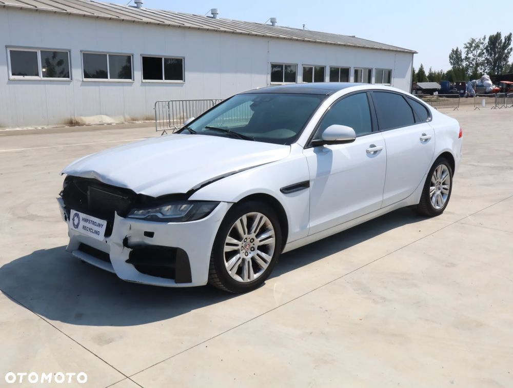 Jaguar XF 20d Prestige - 1