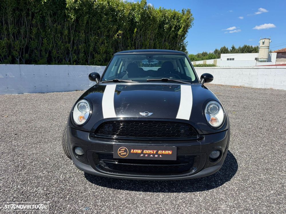 MINI 3 Portas Cooper D - 25