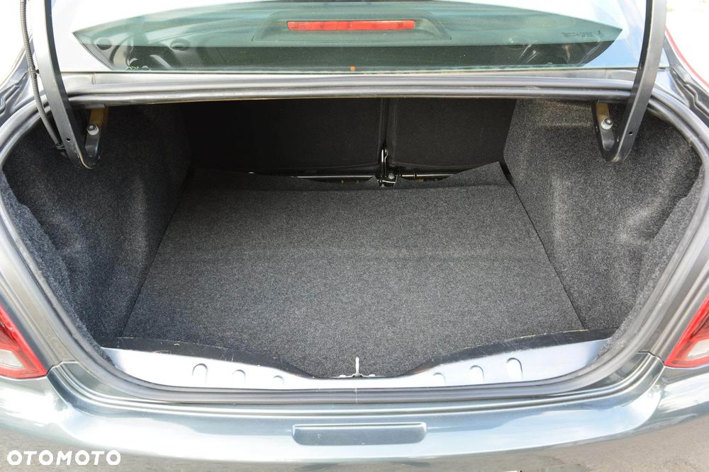 Peugeot 301 1.6 VTi Active EU6 - 25