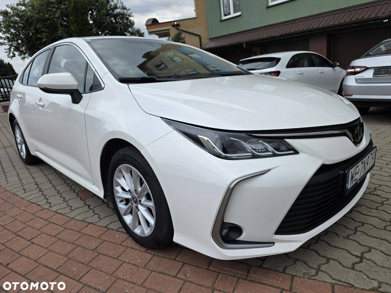 Toyota Corolla - 23