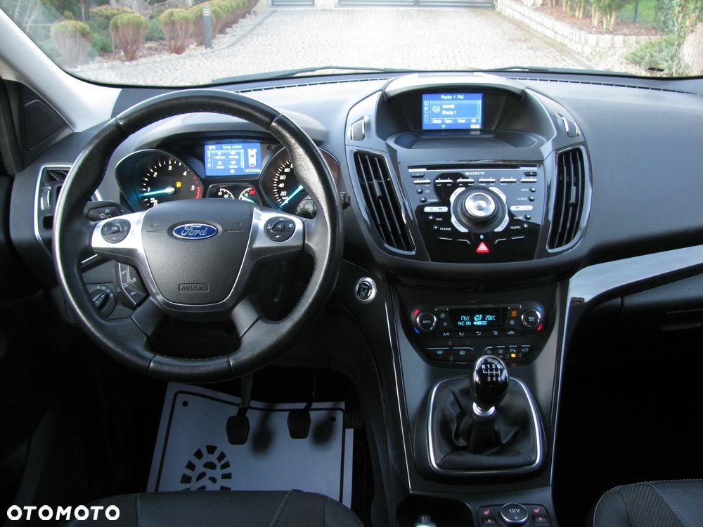 Ford Kuga 2.0 TDCi 2x4 Titanium - 19