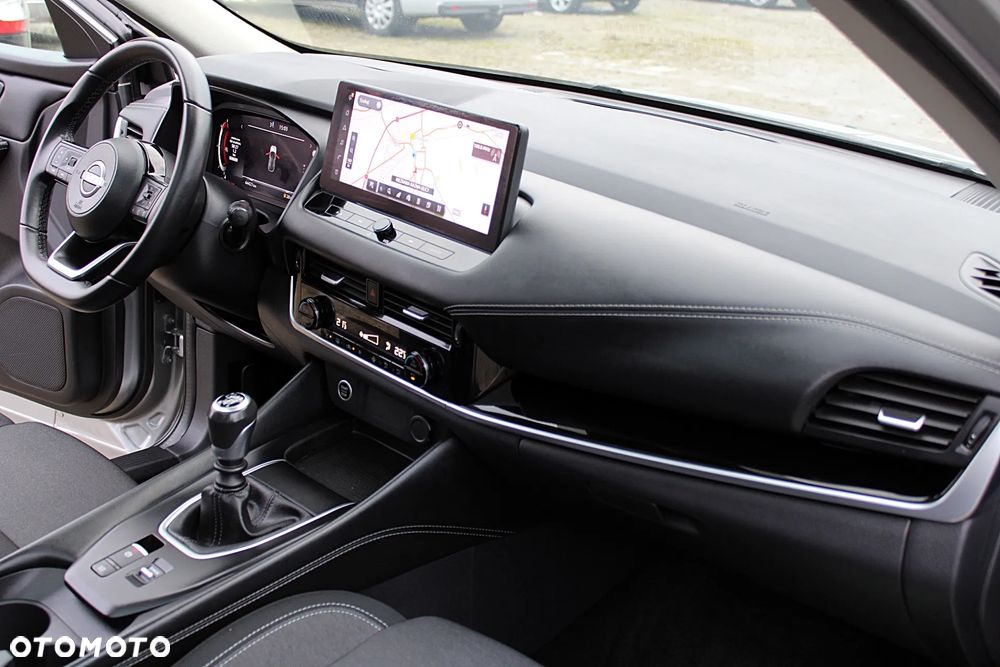 Nissan Qashqai 1.3 DIG-T N-Connecta - 29