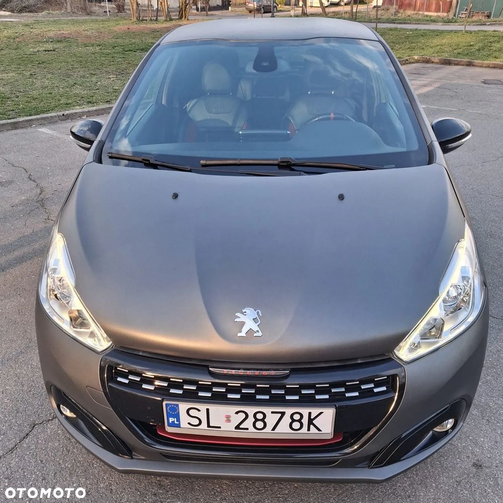 Peugeot 208 - 5