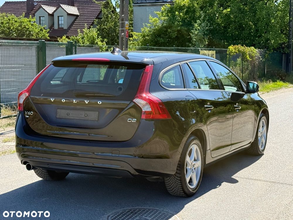 Volvo V60 D2 Drive-E Momentum - 5