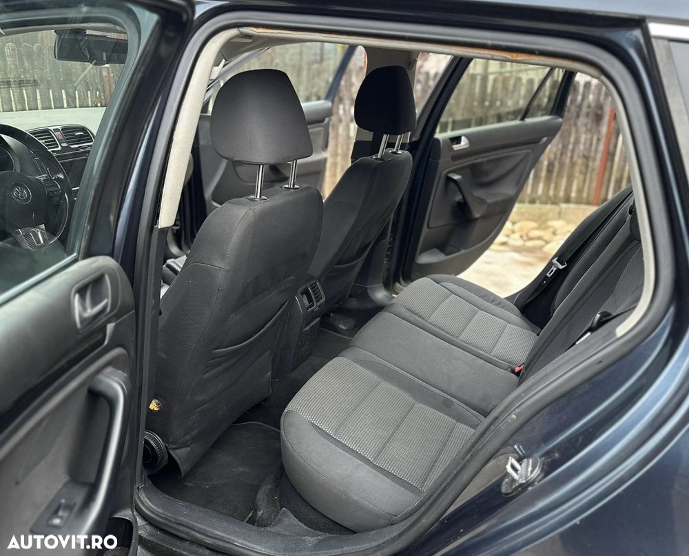 Volkswagen Golf - 12