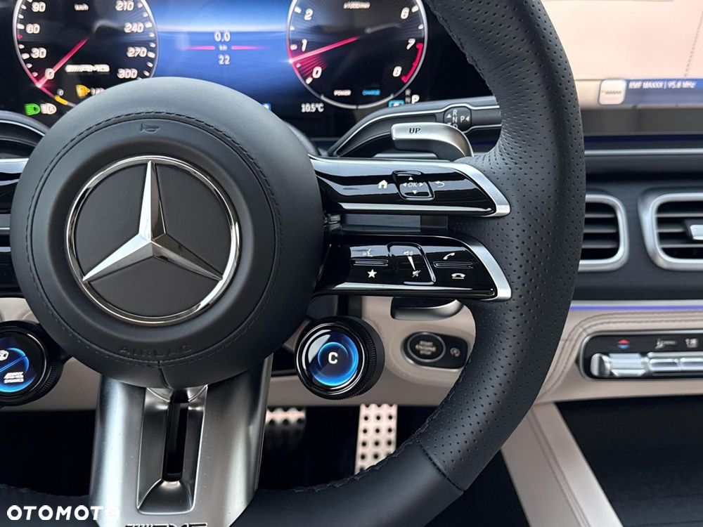 Mercedes-Benz GLS - 24