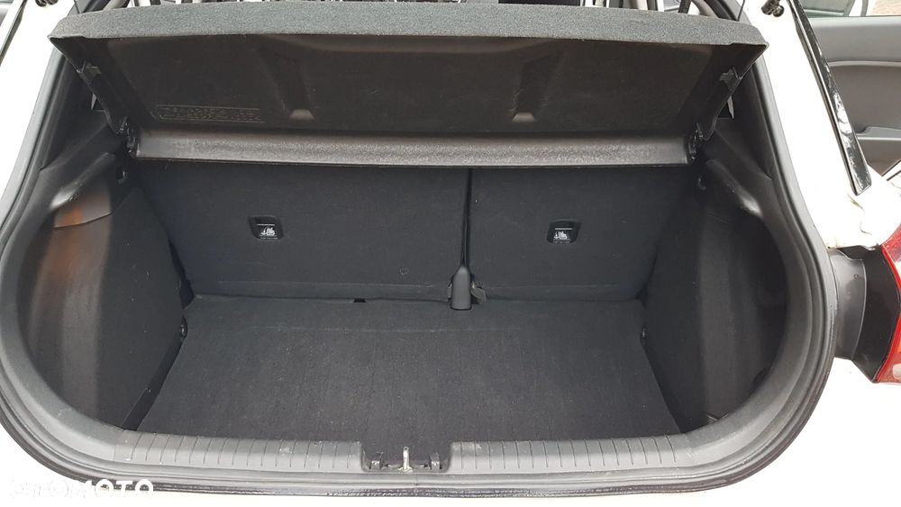 Hyundai i20 1.2 Comfort - 12