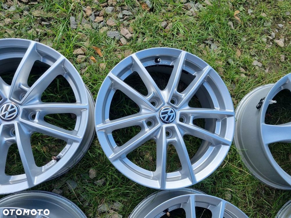 VW GOLF 8 5H0,TOURAN,SEAT LEON,skoda,audi Q3 alu 6,5X16ET45 5X112 bdb stan - 4