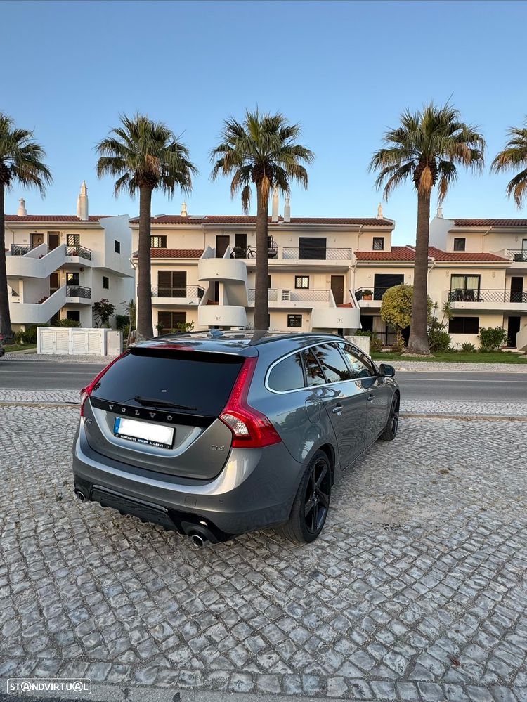 Volvo V60 2.0 D4 R-Design - 7