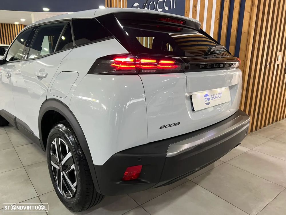 Peugeot 2008 - 6