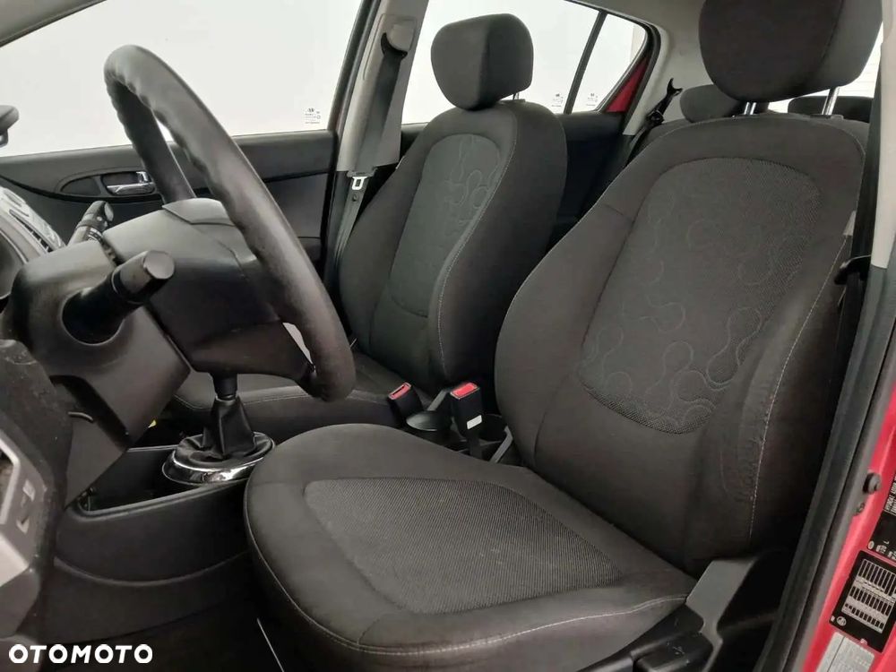 Hyundai i20 - 10