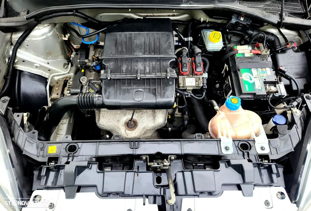 Fiat Punto 1.2 Lounge Start&Stop - 19