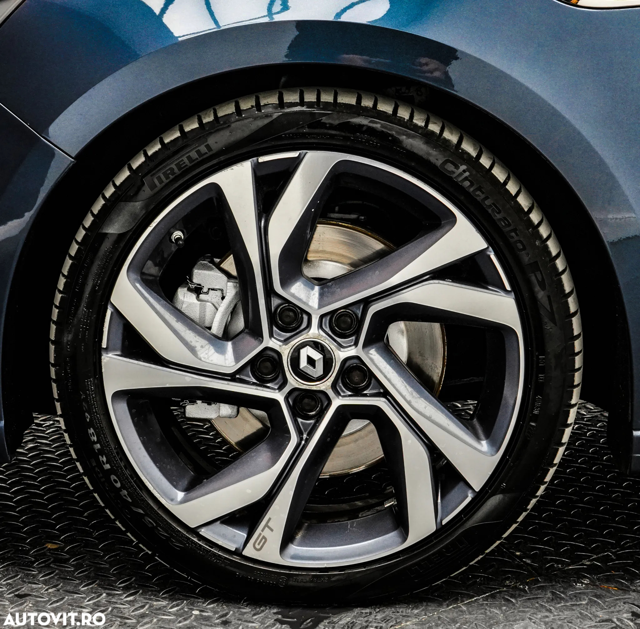 Renault Megane ENERGY dCi EDC GT - 33