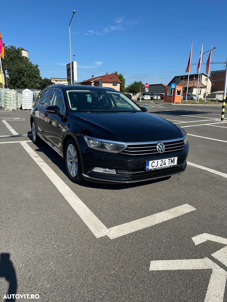 Volkswagen Passat - 1