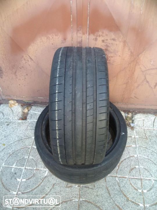 Ref 046 // 2 Pneus 235/35/19´ Michelin Pilot Super Sport 91Y - 1