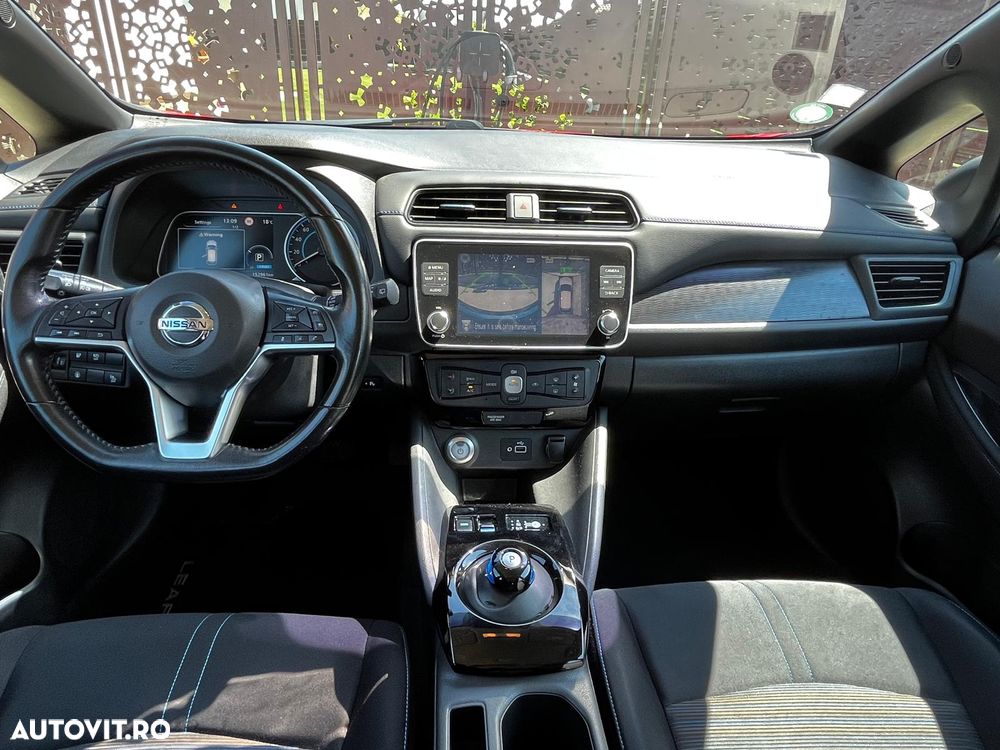 Nissan LEAF 40 kWh N-Connecta - 5