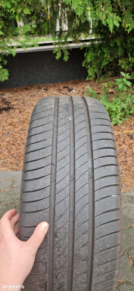 Komplet opon Michelin 235/60R17C - 6