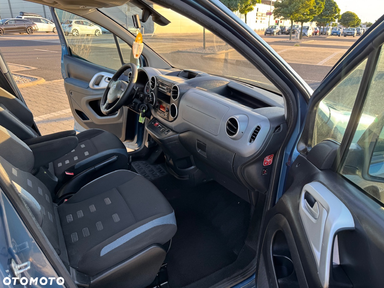 Citroën Berlingo e-HDi 90 FAP EGS6 Multispace Exclusive - 14