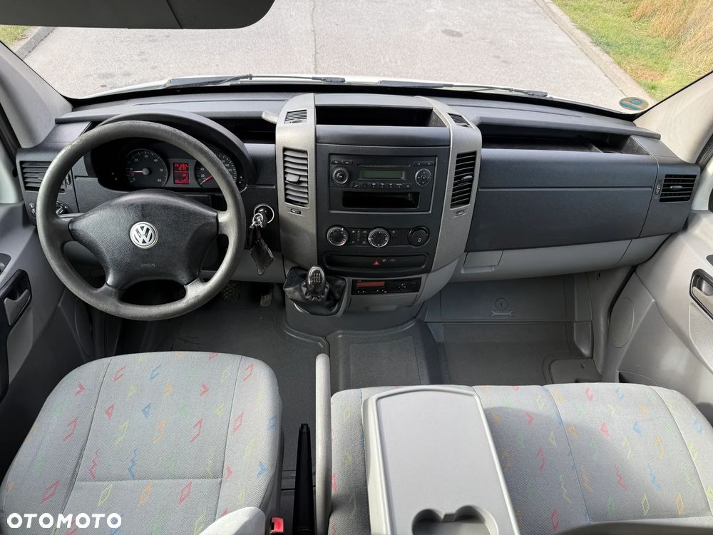 Volkswagen Crafter - 13