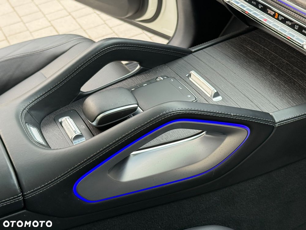 Mercedes-Benz GLS - 18