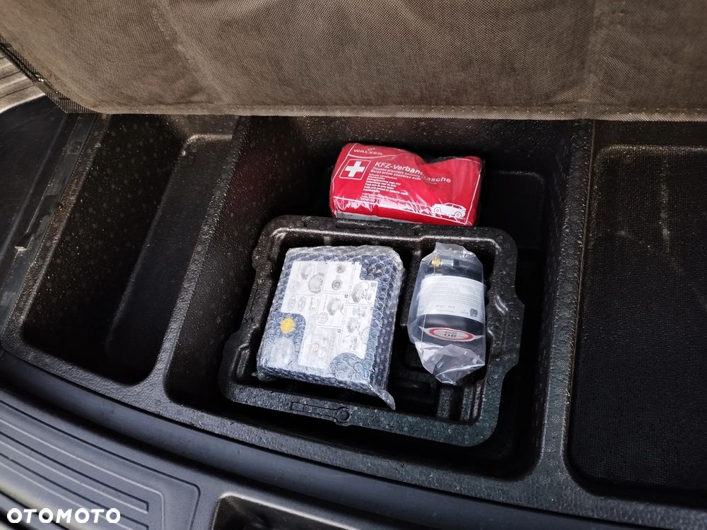 Hyundai ix35 1.6 GDI Premium 2WD - 24