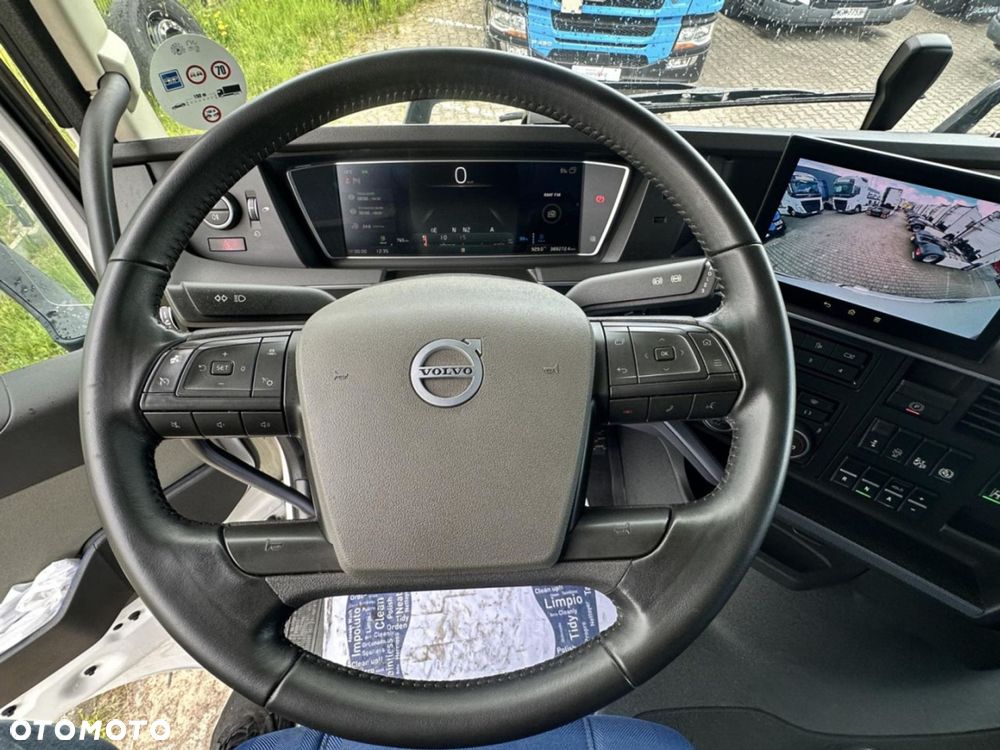 Volvo FH 4X2 460 Globetrotter XL - 13