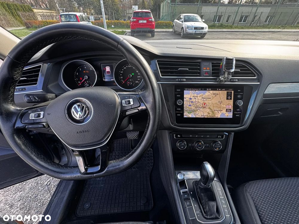 Volkswagen Tiguan - 5