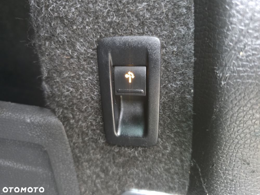 Volkswagen Passat - 20