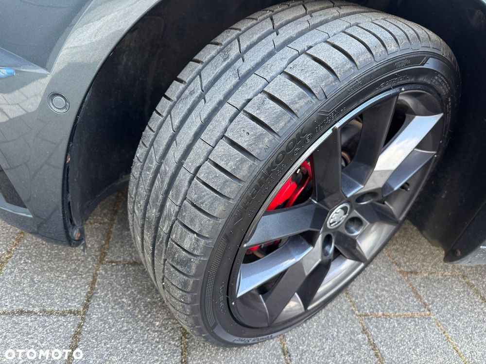 Skoda Octavia 2.0 TDI 4x4 DSG RS - 29